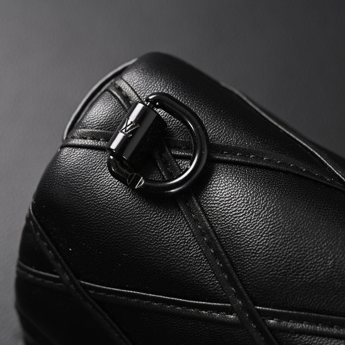 Louis Vuitton Go-14 MM Quilted Leather Chain Shoulder Bag – Black - Classic Black