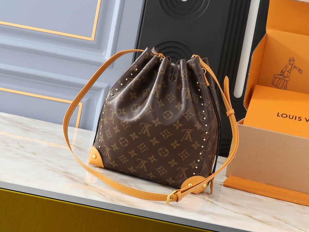 Louis Vuitton LV Classic No ̈¦ Handbag Tote Bag - Brown