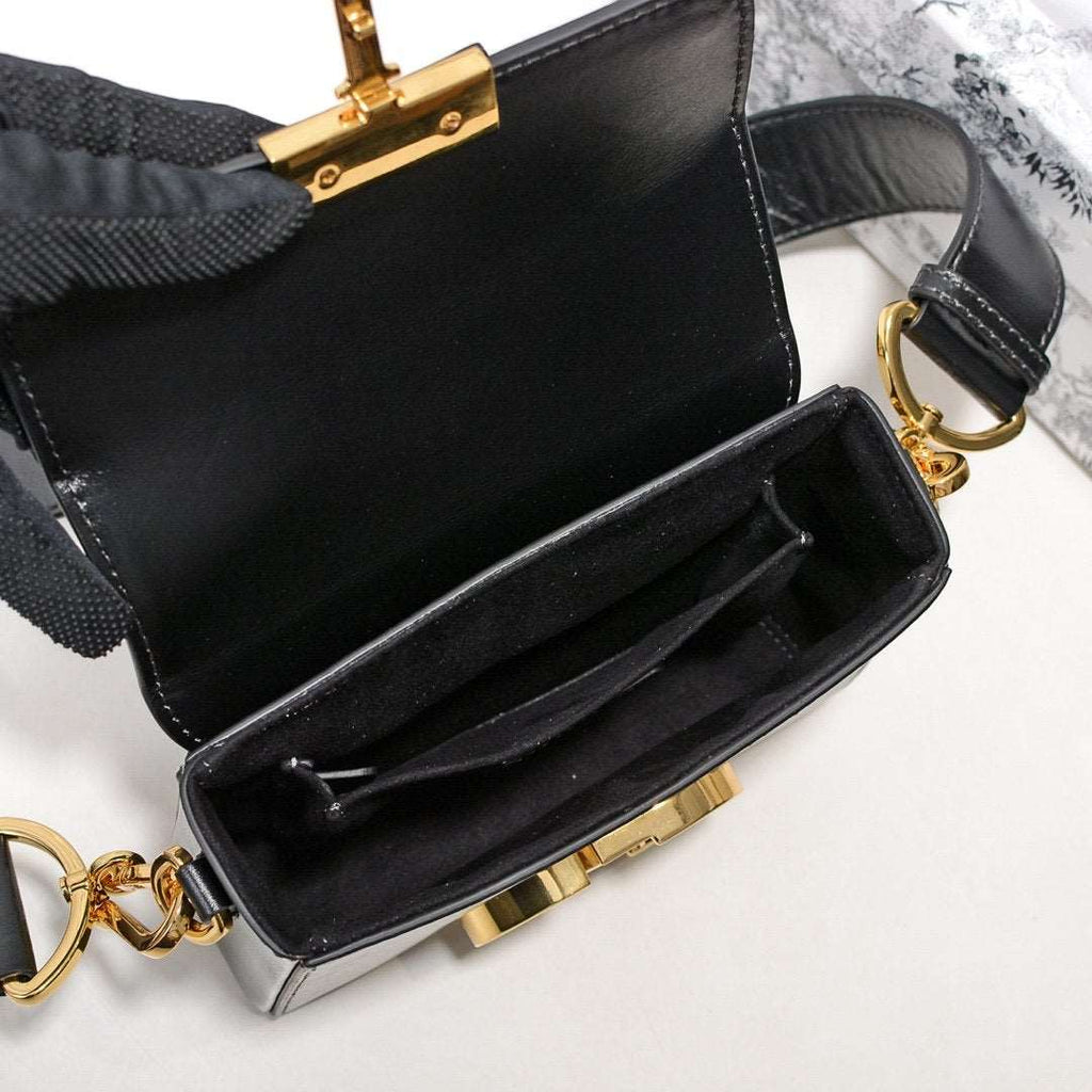 Dior 30 Montaigne Flap Shoulder Crossbody Bag with CD Clasp and Adjustable Leather Strap
