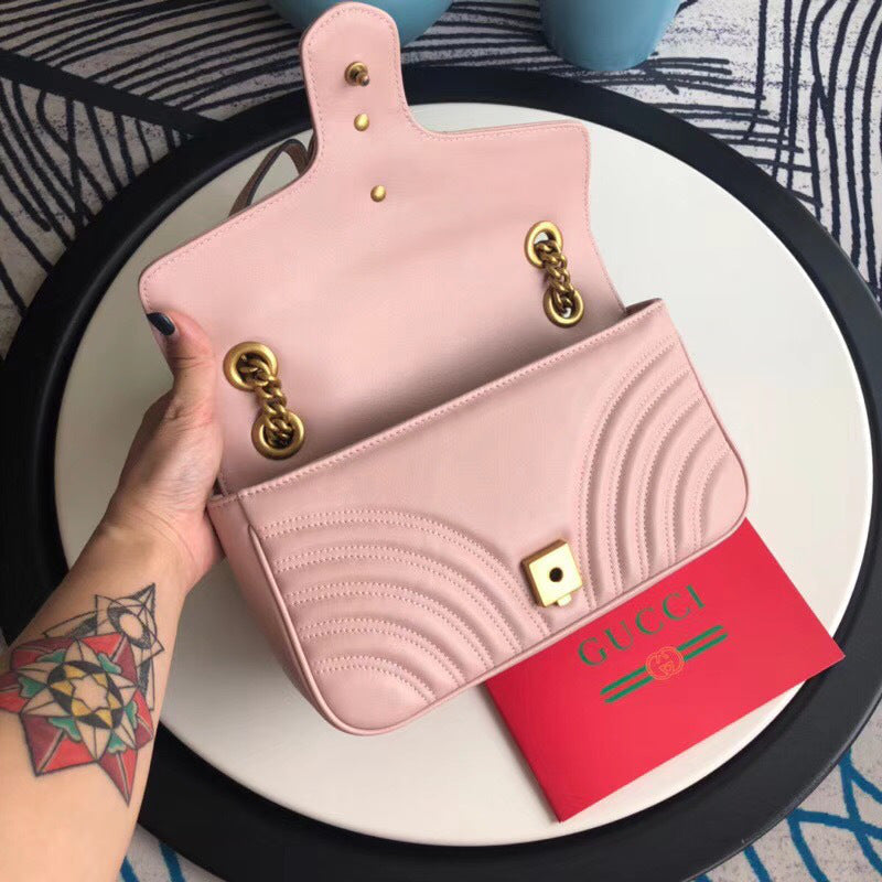 Gucci Marmont Matelass ̈¦ Shoulder Bag in Pink