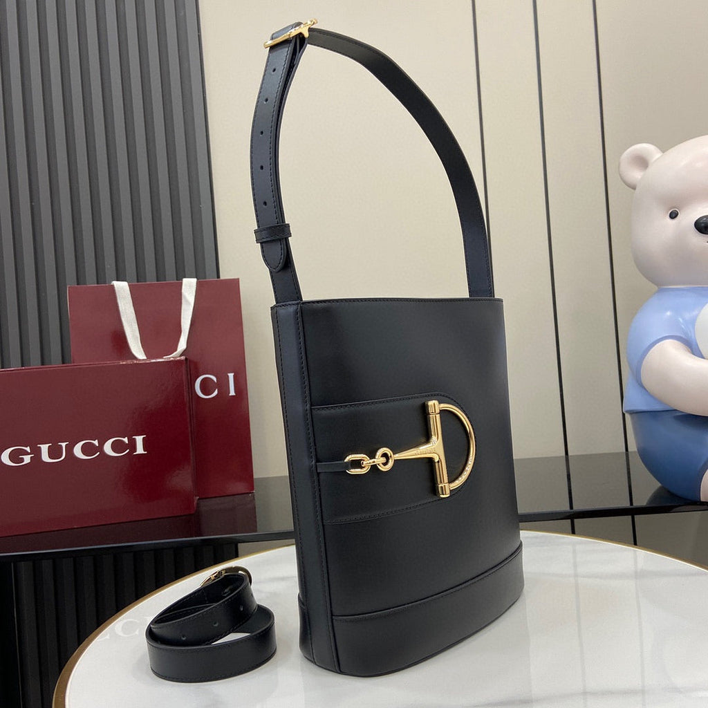 Gucci Small Horsebit Embellished Leather Bucket Bag - Black