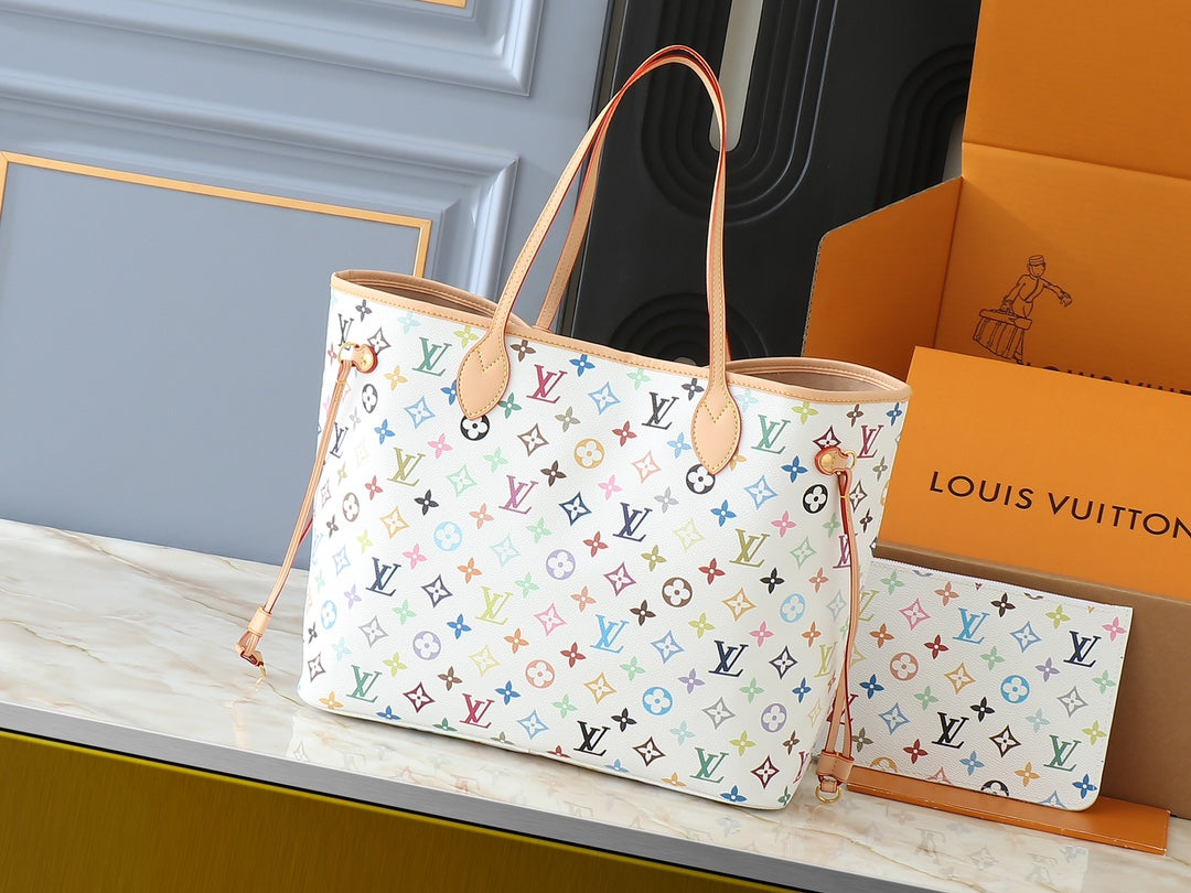 Louis Vuitton LV Neverfull Tote Bag