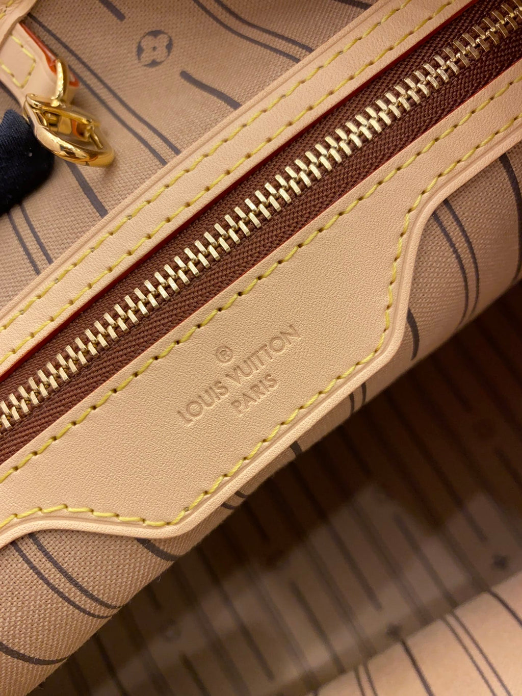 LV Graceful PM Monogram Canvas Tote Shoulder Bag with Leather Trim and Magnetic Closure - Khaki