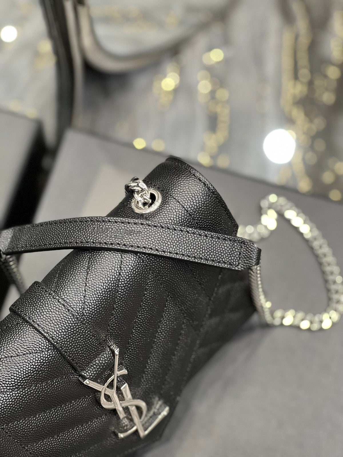 YSL Envelope Bag 21cm 526286 02 - Black