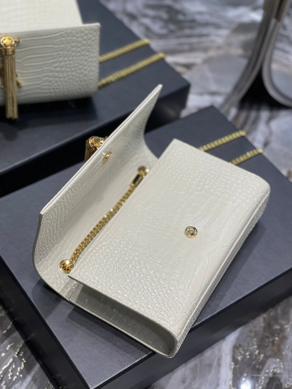 YSL Kate 24cm Shoulder Bag - White