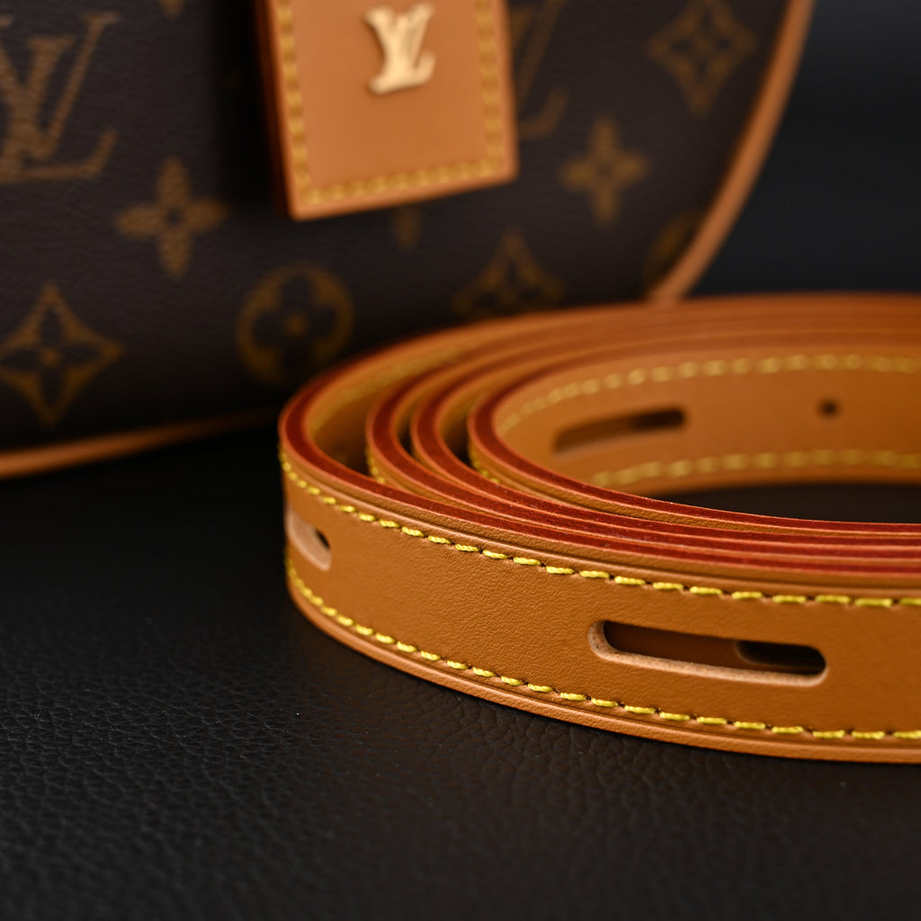 Louis Vuitton Boîte Chapeau Souple MM – Monogram Canvas Crossbody Bag
