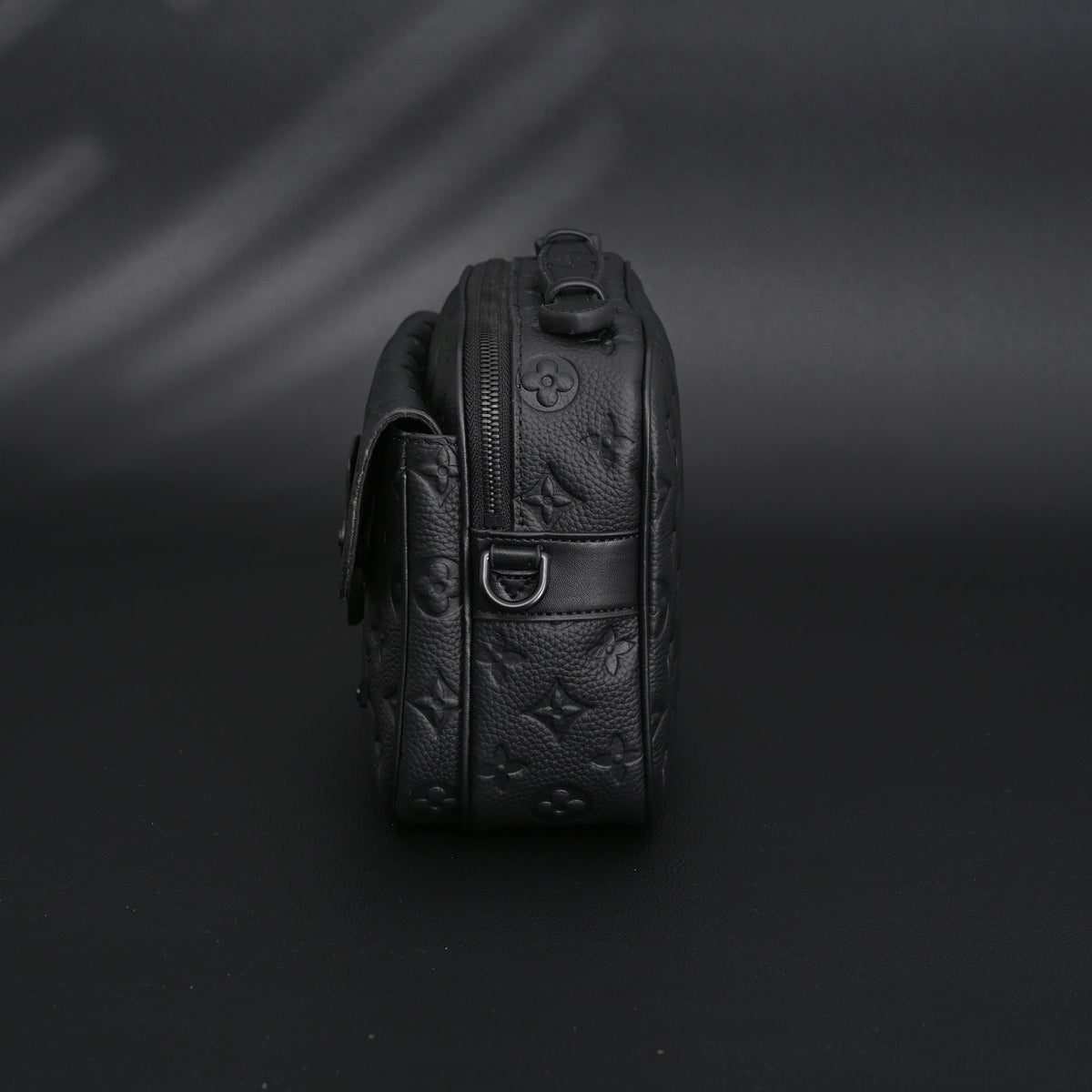 Louis Vuitton Capucines BB Top Handle Bag – Black Taurillon Leather - Classic Black