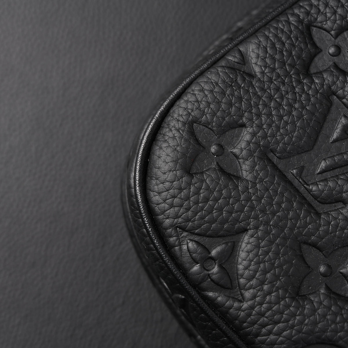 Louis Vuitton Capucines BB Top Handle Bag – Black Taurillon Leather - Classic Black