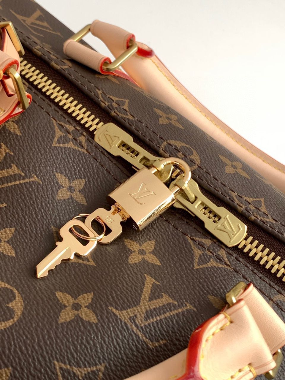 LV Keepall Bandoulière 50 Travel Bag