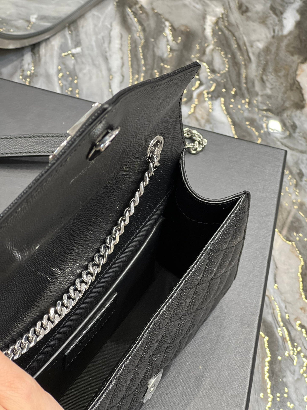 YSL Envelope Bag 21cm 526286 02 - Black