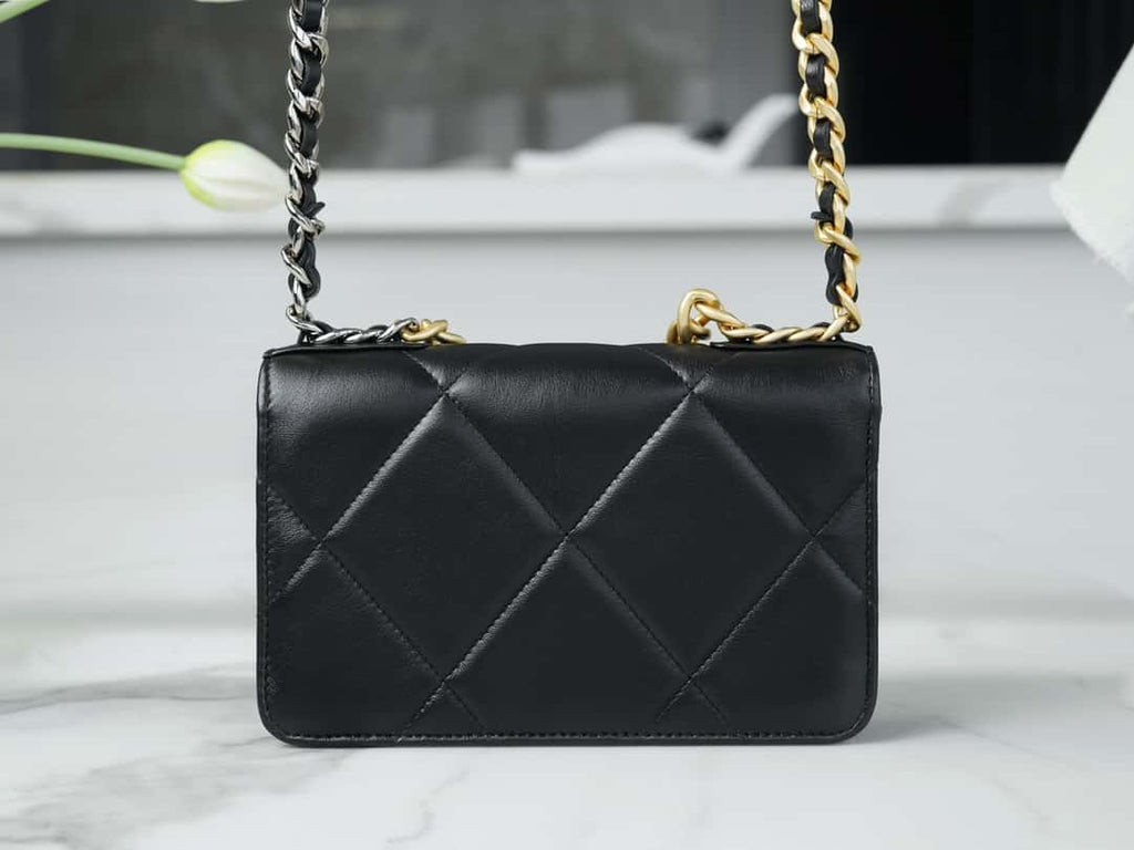 Chanel 19 WOC Wallet On Chain AP0957 Black Flap Bag
