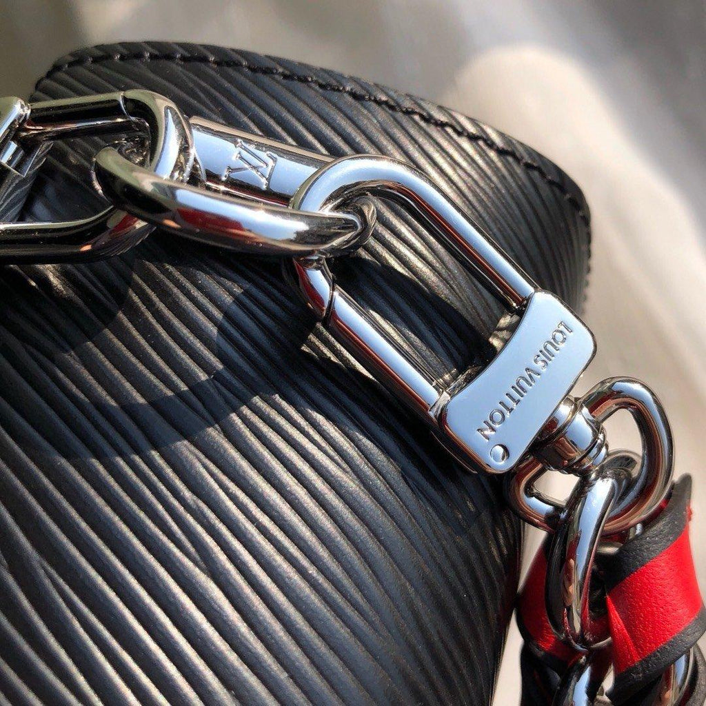 Louis Vuitton Twist MM Shoulder Bag