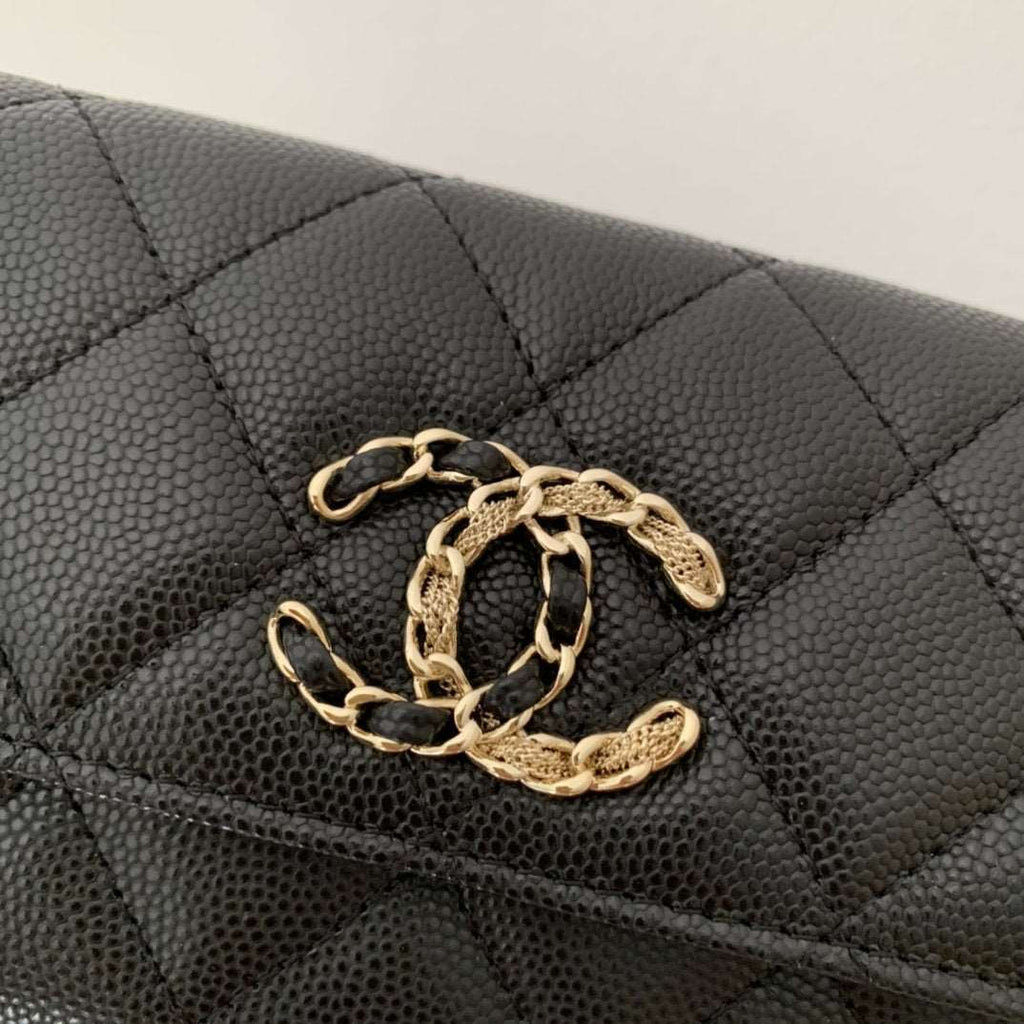 Chanel Caviar Quilted Gusset Flap Wallet