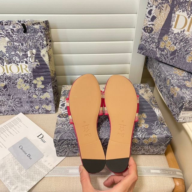 MDS3 Women's Slippers