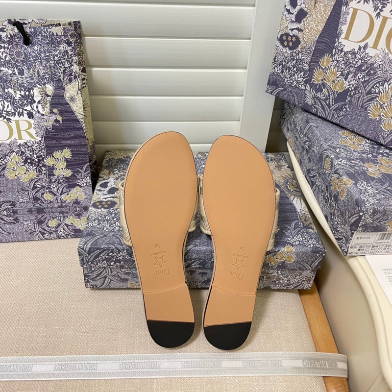 MDS3 Women's Slippers