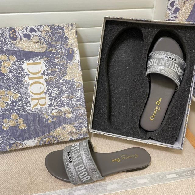 MDS3 Women's Slippers