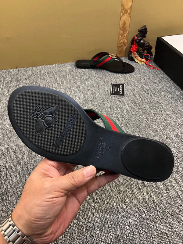 YGS011 Unisex Leather Slippers