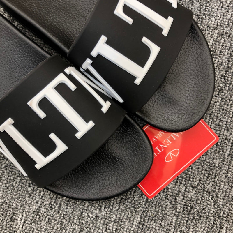 YVS3 Unisex Leather Slippers