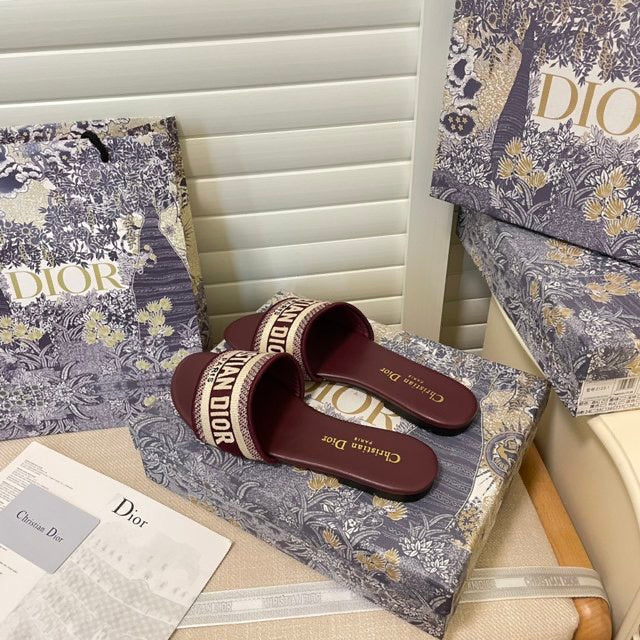 MDS3 Women's Slippers