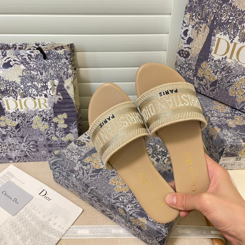 MDS3 Women's Slippers