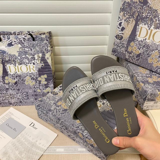 MDS3 Women's Slippers