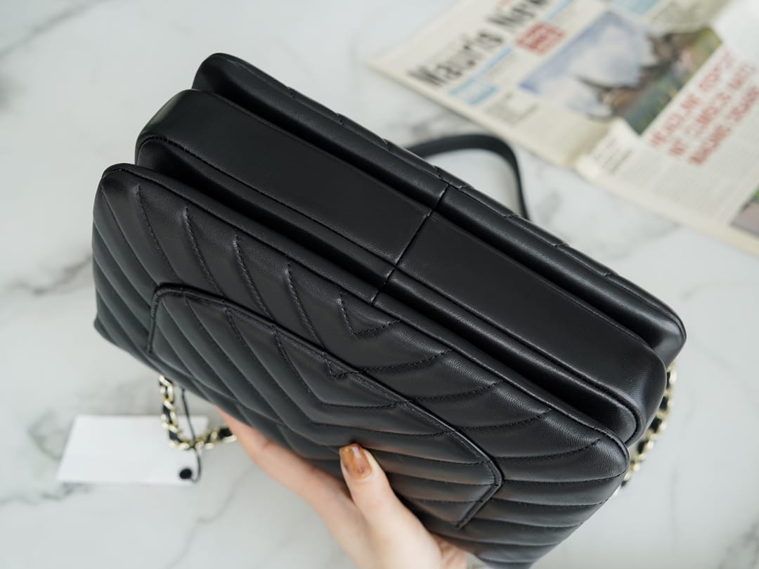 Chanel Trendy CC25 Pre-Owned Medium Chevron Trendy Handbag 25cm - Black