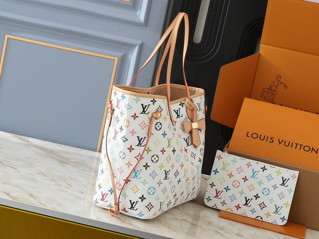 Louis Vuitton LV Neverfull Tote Bag