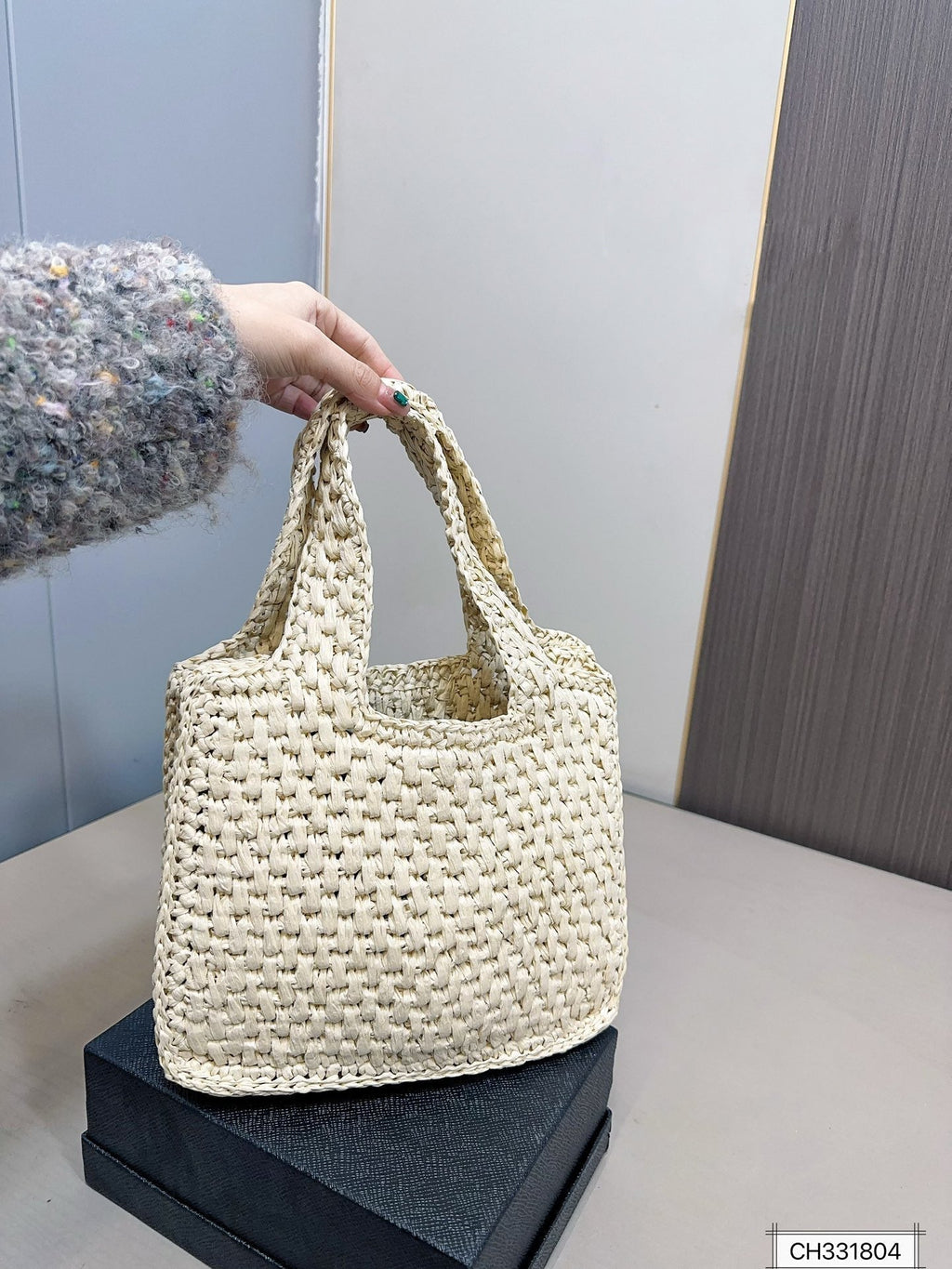 Loewe Trend Straw Tote Bag - Beige